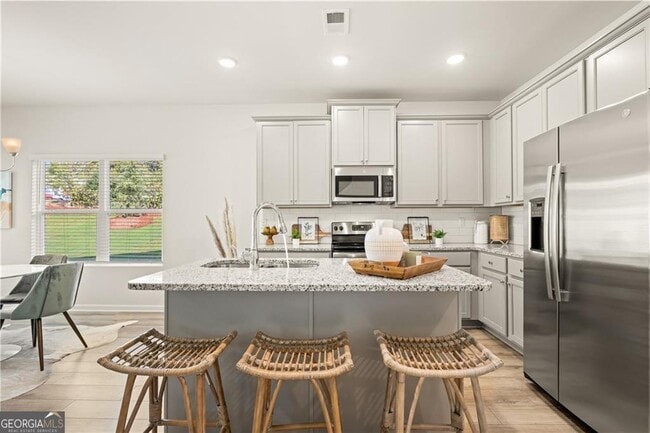 Building Photo - 539 Buxton Rd