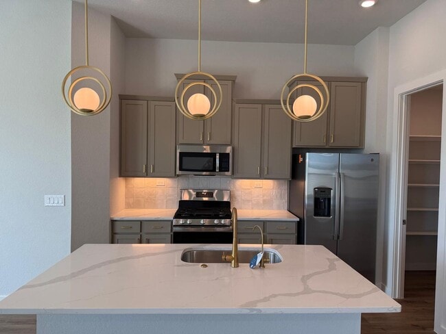 Building Photo - Newly Built Never Been Lived In