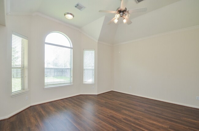 Building Photo - 5218 Lacey Oak Meadow Dr