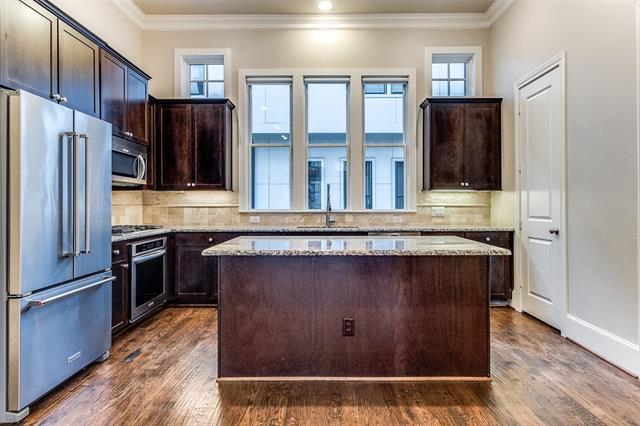 Building Photo - 2186 Aylesport Dr