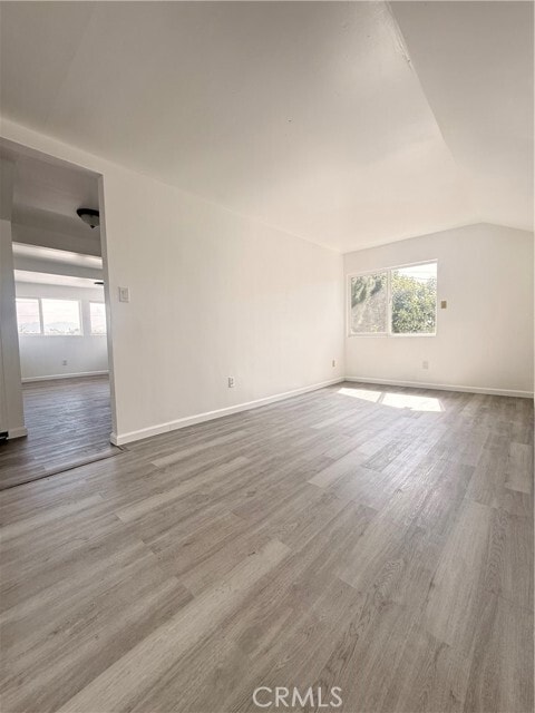 Building Photo - 328 S 6th St