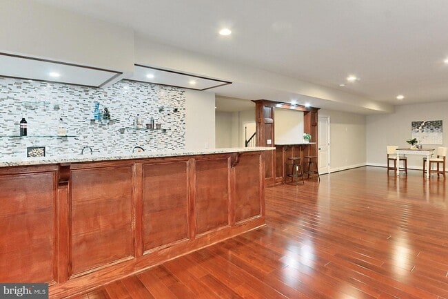 Building Photo - 6526 Dearborn Dr