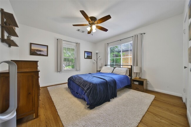 Building Photo - 1607 Libbey Dr