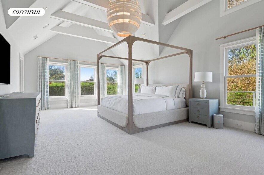 Building Photo - 25 Jobs Ln