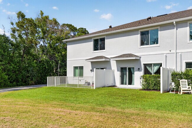 Building Photo - 608 Waters Edge Ln