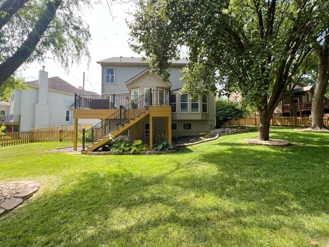 Building Photo - SEE IT NOW: Stunning 4-Bedroom Home on a Q...