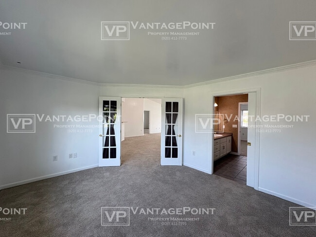 Building Photo - 1684 Twin Lakes Cir