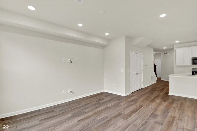 Building Photo - 3295 Haflinger Dr