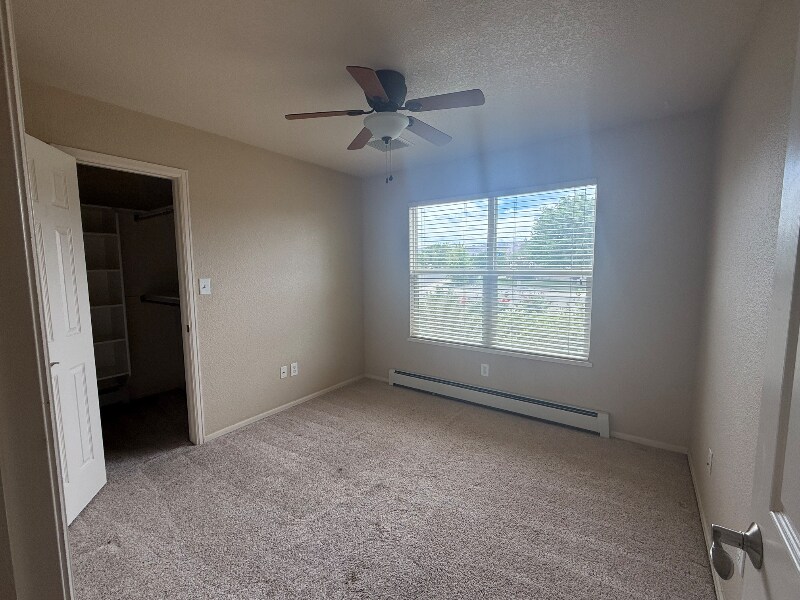 Building Photo - 296 Narrow Leaf Dr