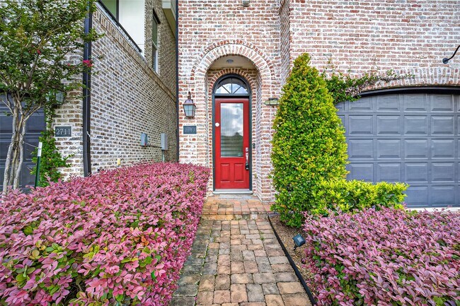 Building Photo - 2713 Kinsley Oaks Dr