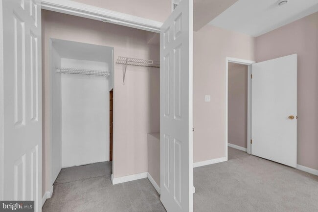 Building Photo - 1007 E Preston St