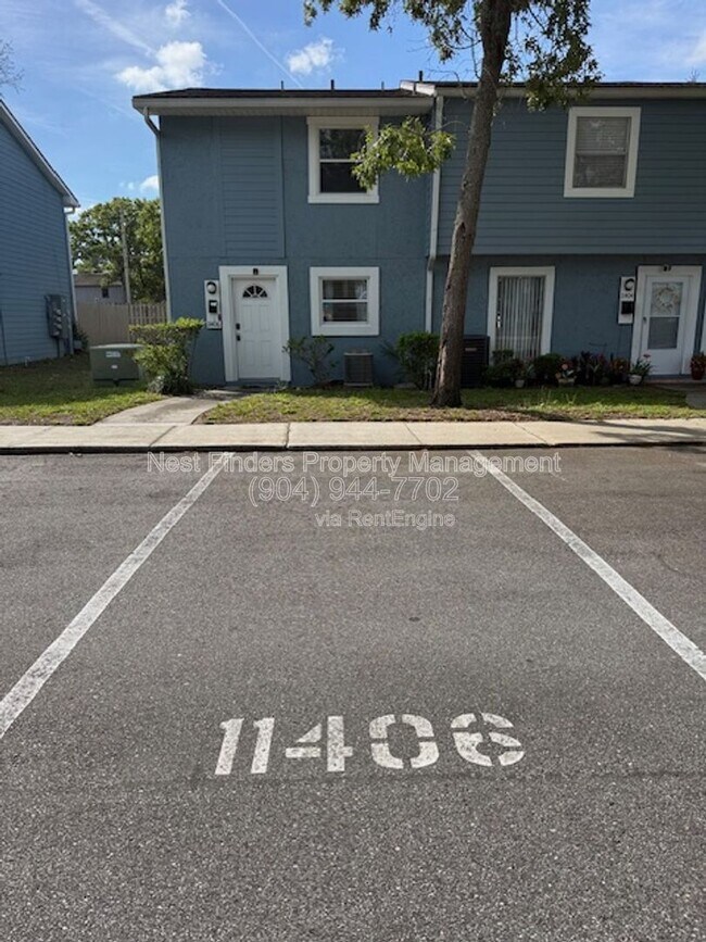 Building Photo - 11406 Bedford Oaks Dr