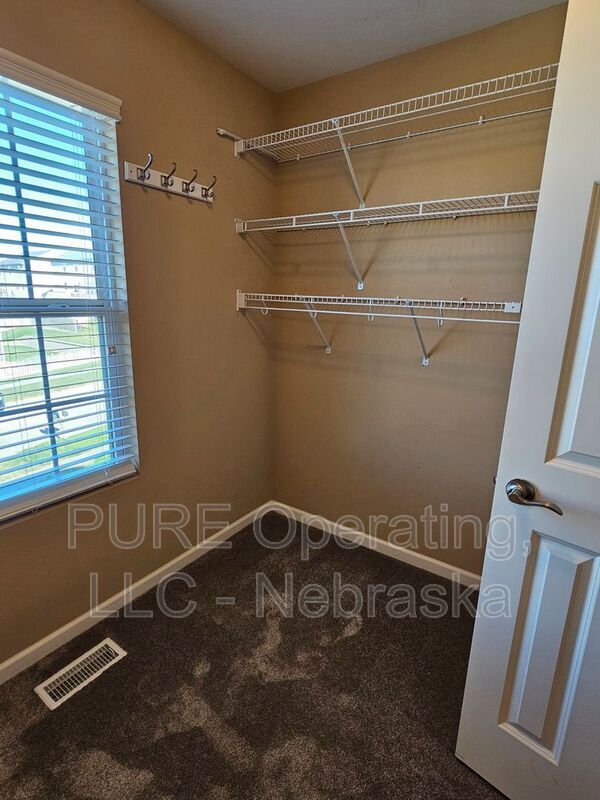 Building Photo - 20911 Cleveland St