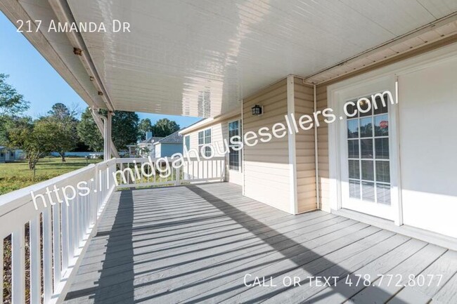 Building Photo - 217 Amanda Dr