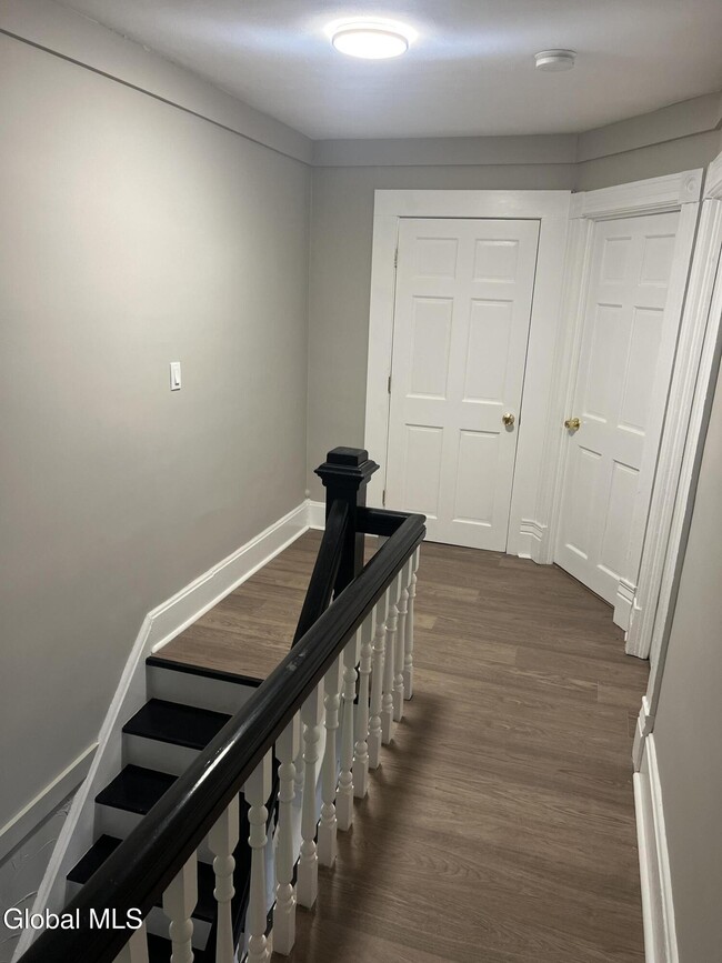 Building Photo - 9-11 Factory St