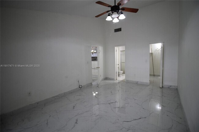 Building Photo - 10351 Juniper Ct