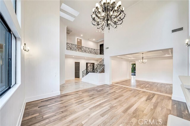 Building Photo - 4165 Elm View