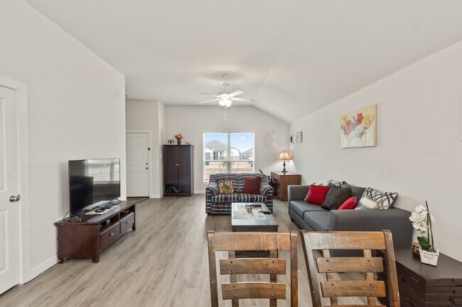 Building Photo - 76 Rd 51030