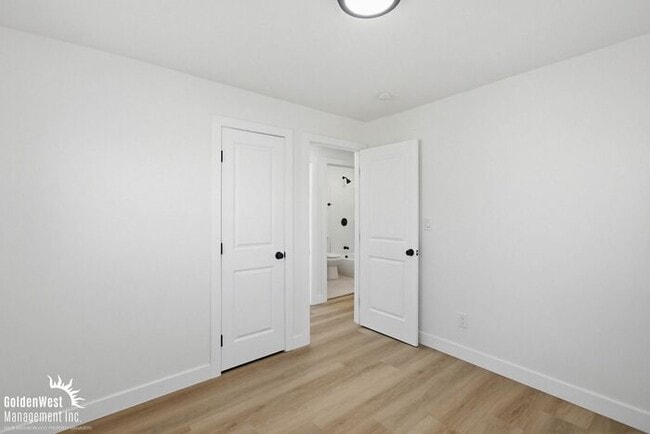 Building Photo - Newly Renovated 2Bdm 2Ba Stand Alone Unit with Private Yard in Chula Vista!