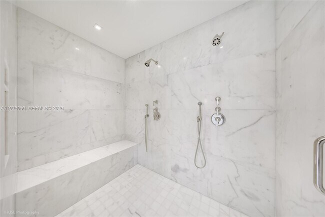 Building Photo - 55 Lagorce Cir