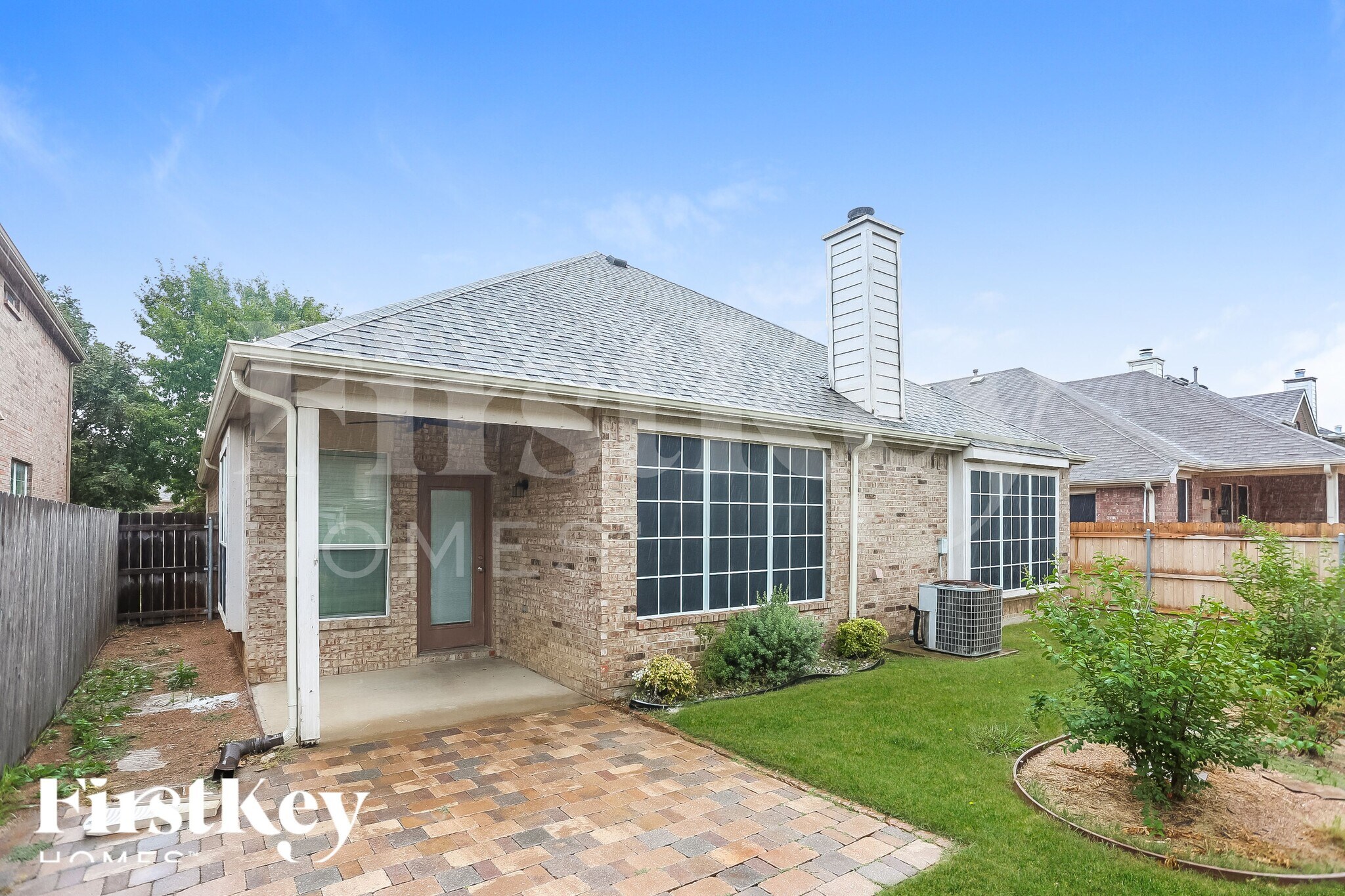 Building Photo - 2852 Maple Creek Dr