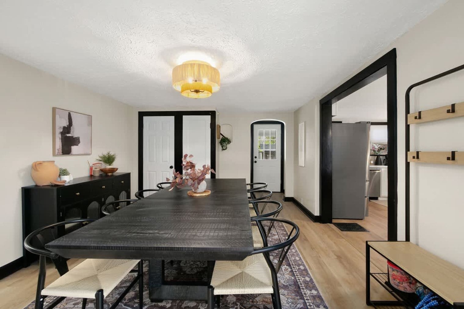 Building Photo - 303 E Washington St