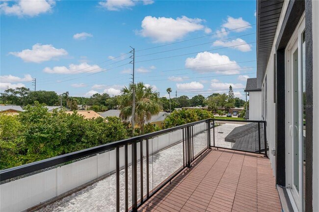 Building Photo - 1348 San Christopher Dr