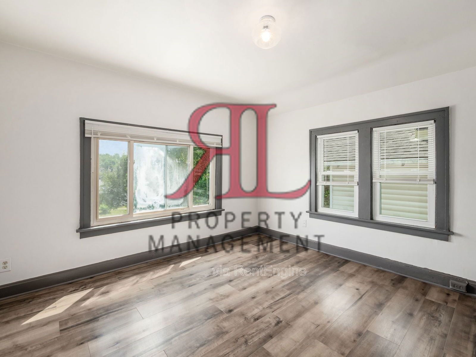 Building Photo - 439 Eldridge Ave