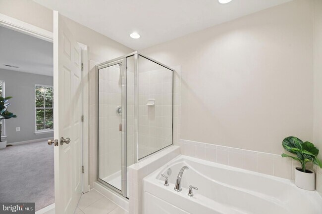 Building Photo - 6103 Aster Haven Cir