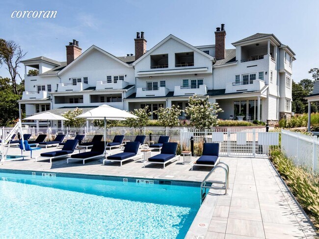 Building Photo - 57 Old Boathouse Lane S