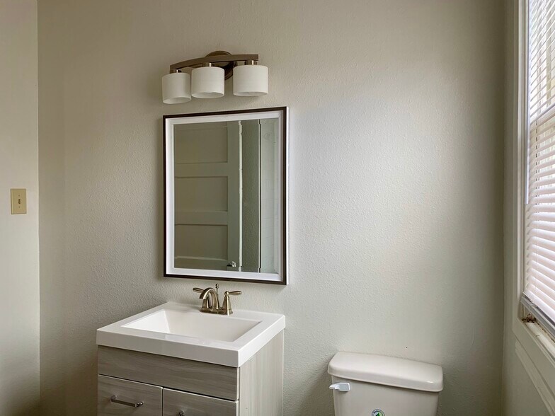 stylish fixtures - 513 Eleanor Ave