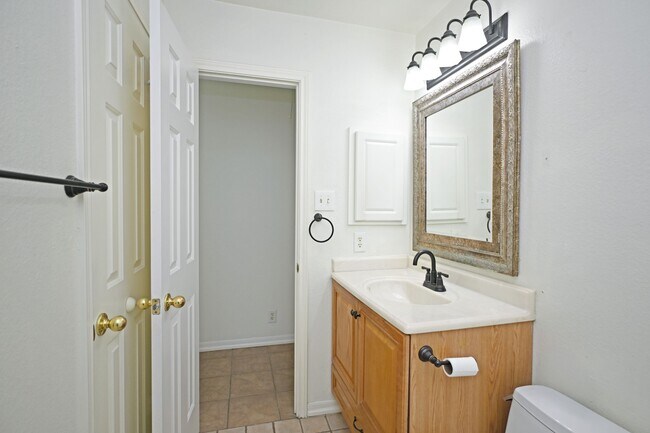 Building Photo - 1131 River Rock