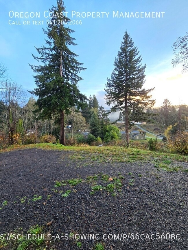 Building Photo - 15 N Hillside Dr