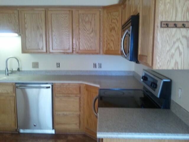 Building Photo - Beautiful Home in Coral Cove Heights