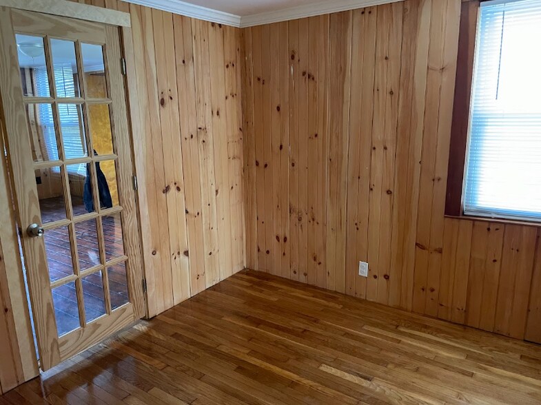 Building Photo - 428 High St