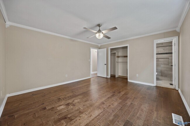 Building Photo - 235 Usher Rd