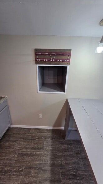 Building Photo - 7896 Elderberry Cir