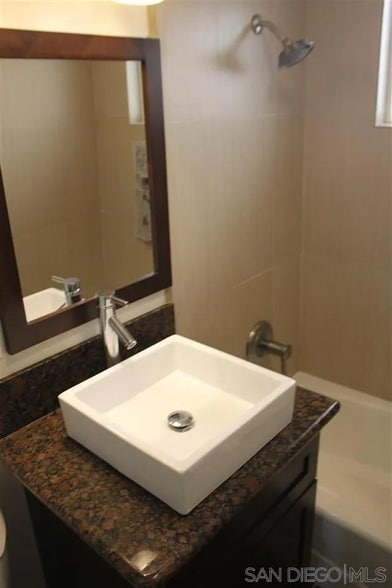 Building Photo - 520 Glover Avenue #C C