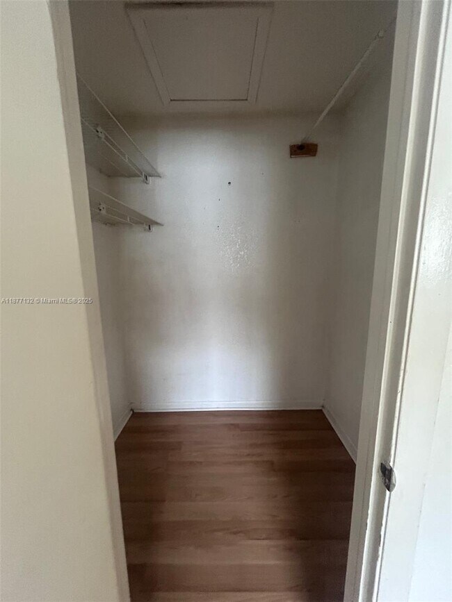 Building Photo - 7427 SW 152nd Ave