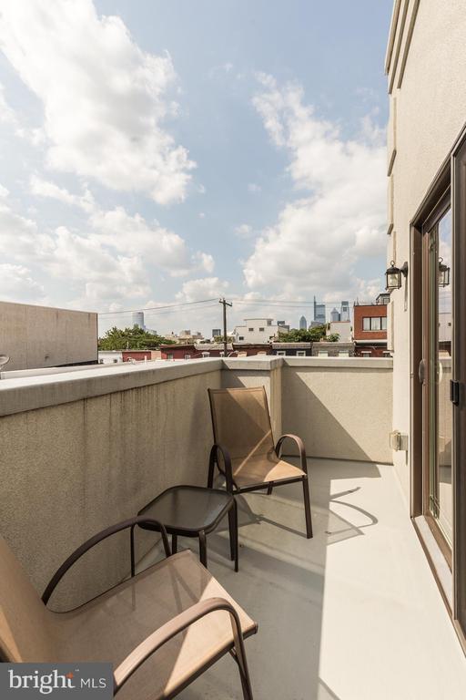 Building Photo - 1303 S Colorado St