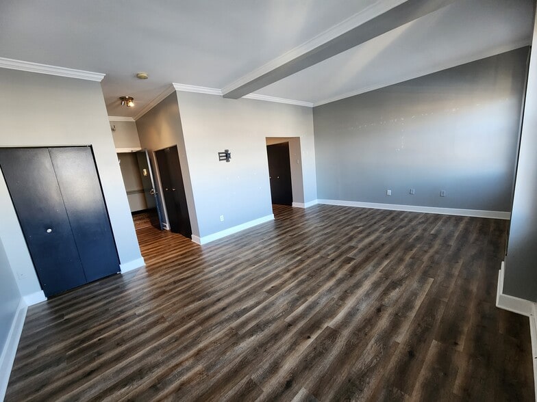 LOTS of closet space - 1 E Chase St