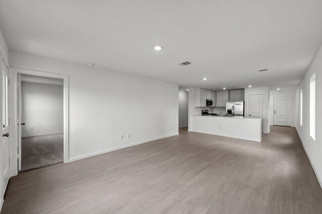 Building Photo - 16811-16811 Old Wagon Wy