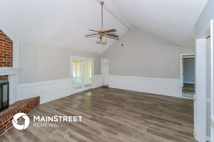 Building Photo - 8257 River Creek Cove