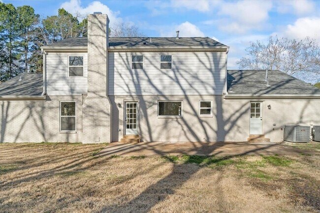 Building Photo - 1676 Miller Farms Rd