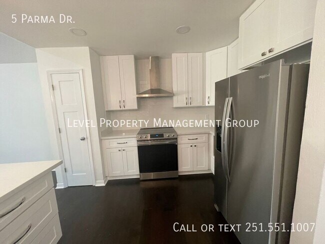 Building Photo - 5 Parma Dr