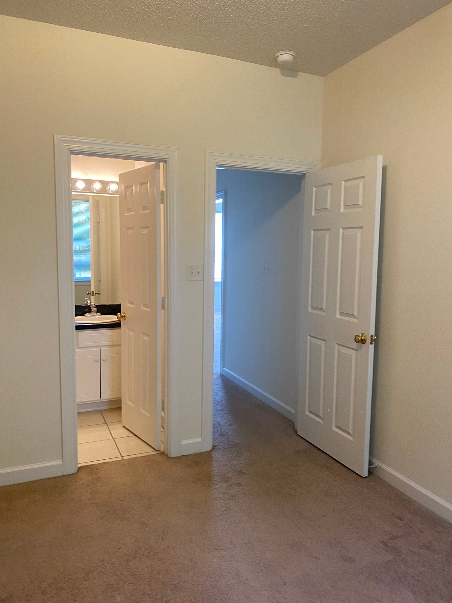 Building Photo - 3302 Whitlock Dr N
