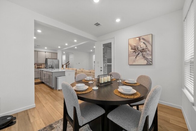 Building Photo - 3704 Field Coast Ln