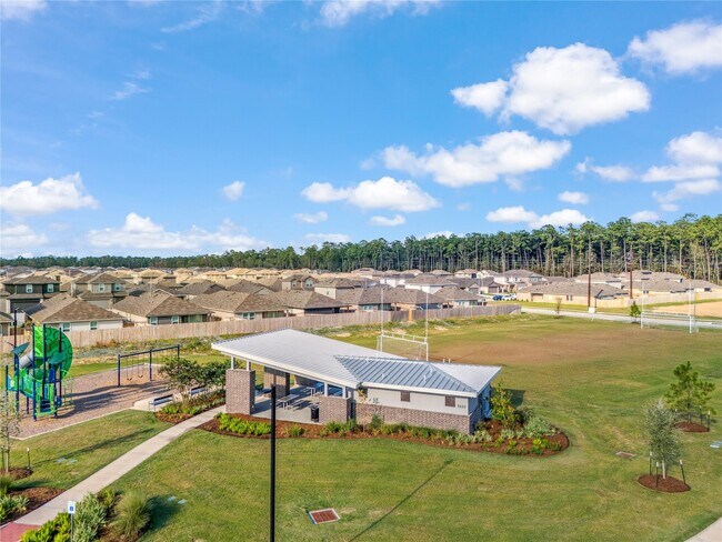 Building Photo - 5930 Hampton Vly Dr