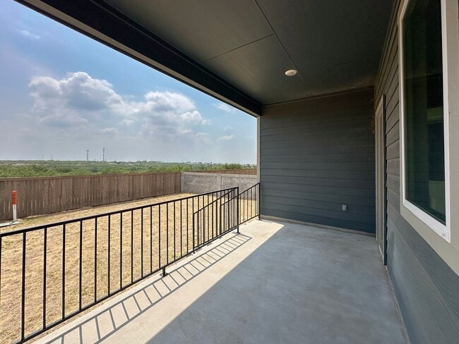 Building Photo - Newly constructed 4bd Home in Villas San A...