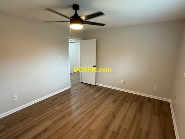 Building Photo - 3 BD 2 BA